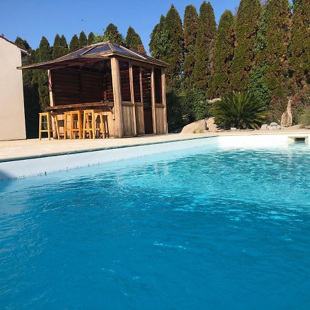 Piscine Et Jacuzzi A 2Km De La Plage De St Georges De Didonne Saint-Georges-de-Didonne Exterior foto